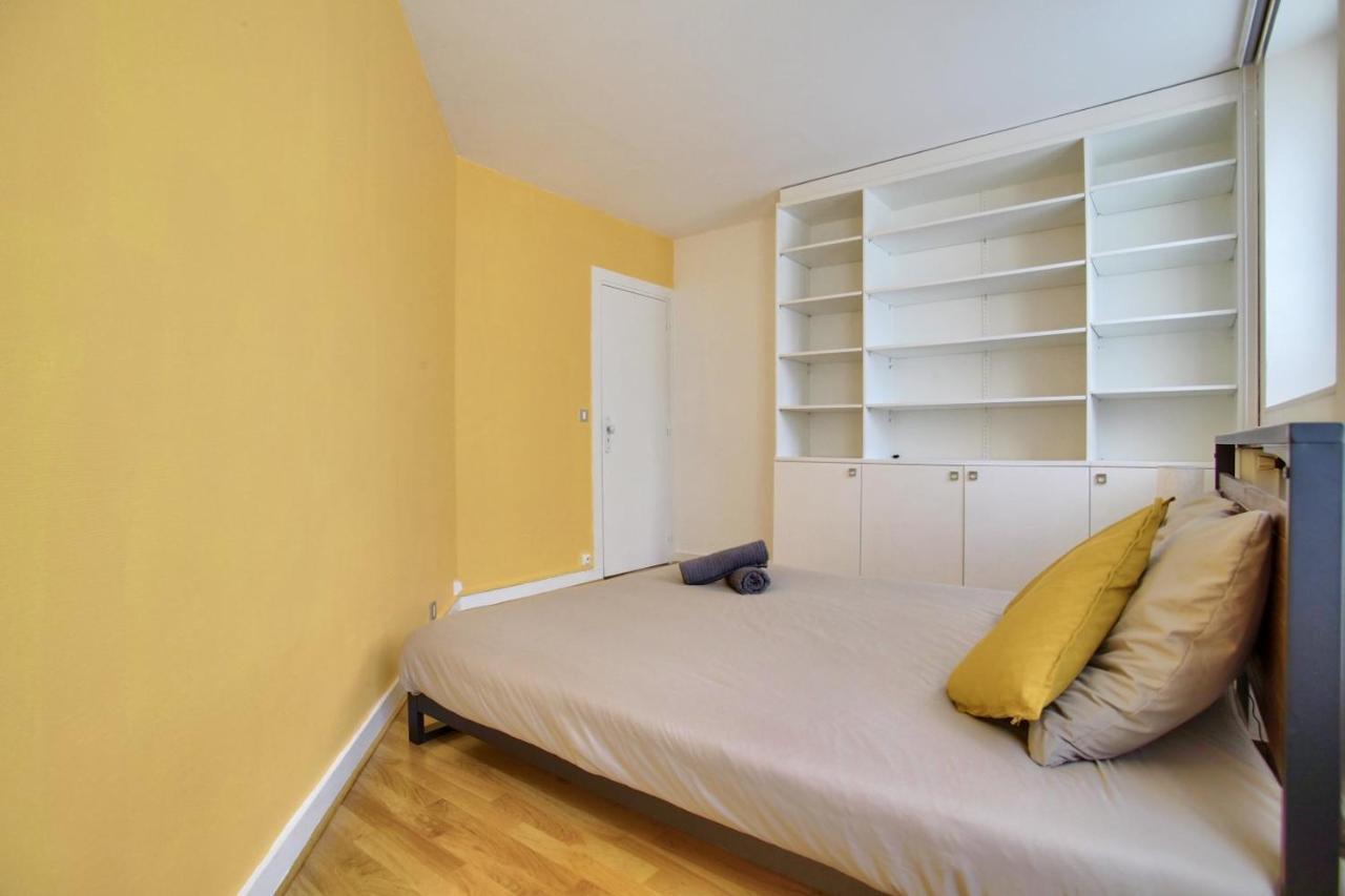 2 Bedrooms Tour Eiffel Breteuil Parigi Esterno foto