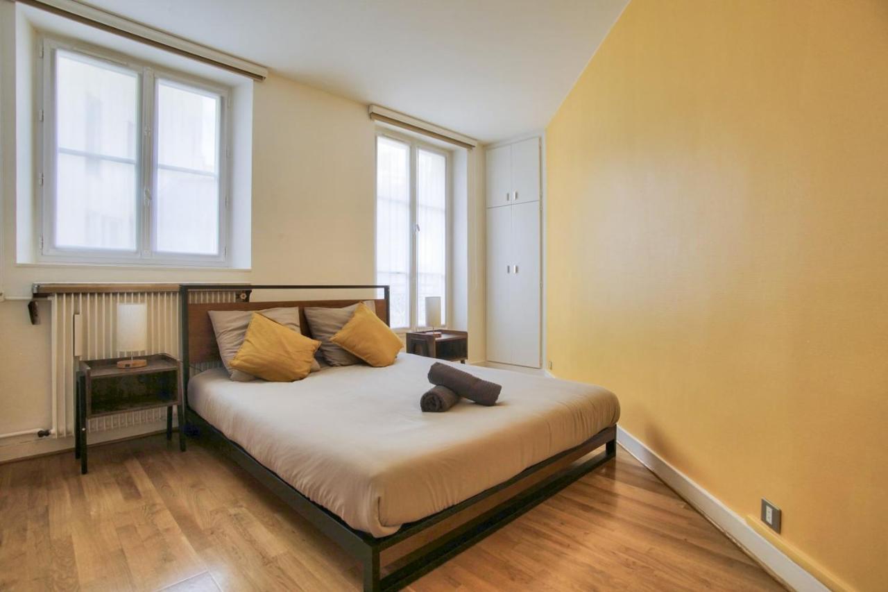 2 Bedrooms Tour Eiffel Breteuil Parigi Esterno foto